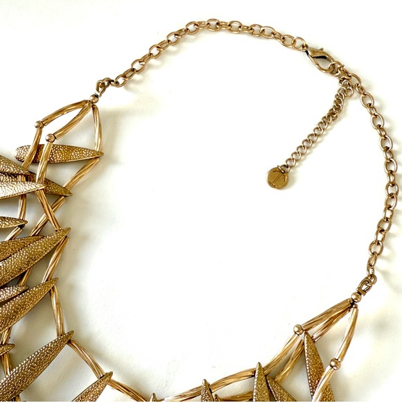 TALBOTS Ultra Glam Gold Layered Leaf Statement Necklace | NWOT - Picture 2 of 7